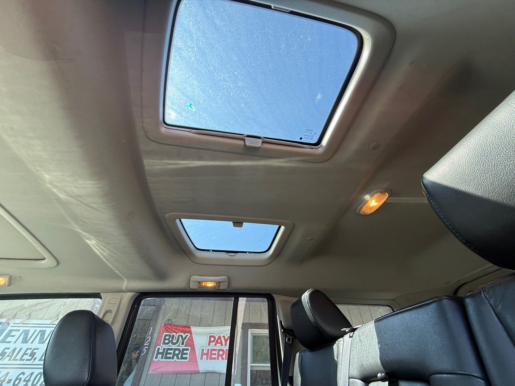 2008 Jeep Commander Image 7