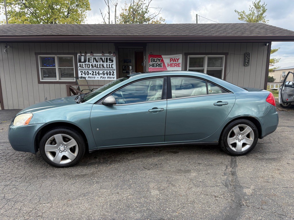 2009 Pontiac G6 Image 1