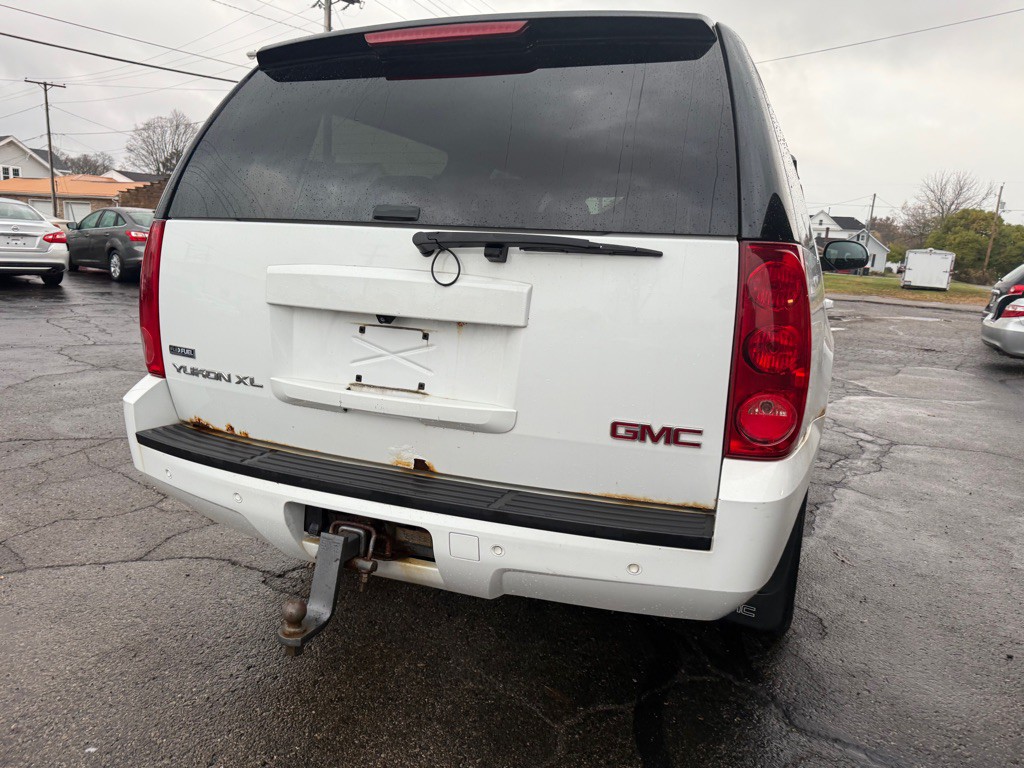 2008 GMC Yukon Image 5