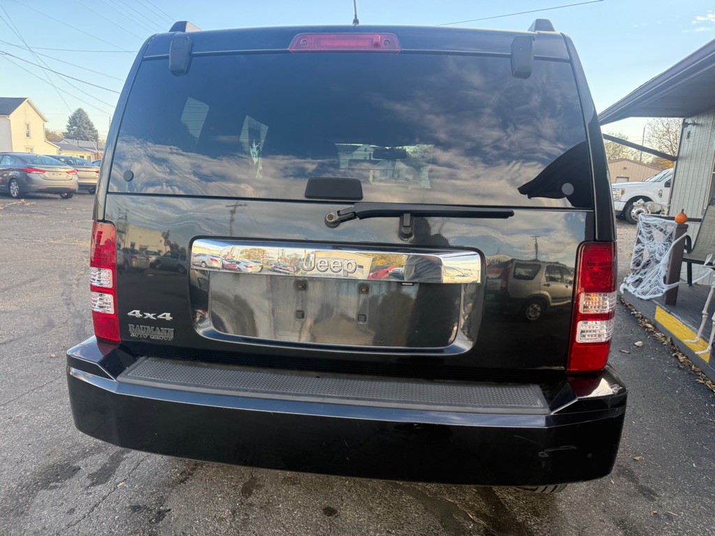 2012 Jeep Liberty Image 4