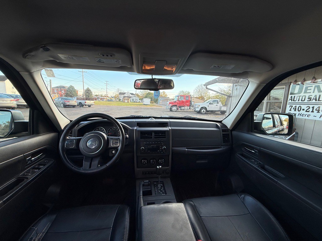 2012 Jeep Liberty Image 5