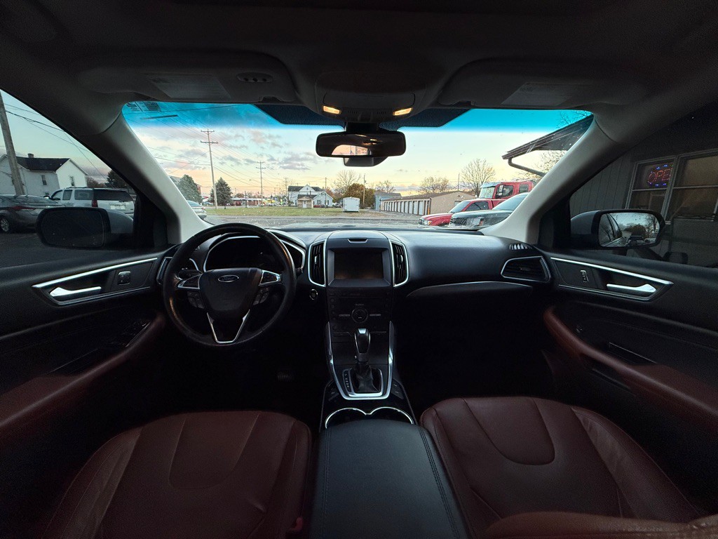 2015 Ford Edge Image 8