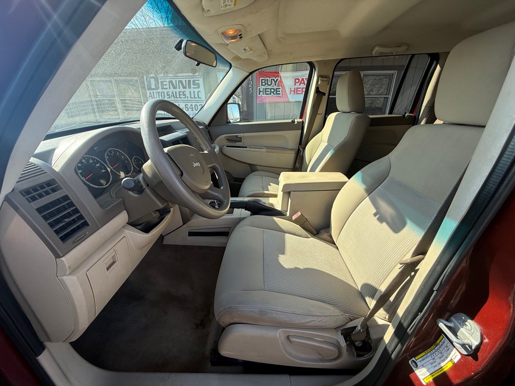 2008 Jeep Liberty Image 6