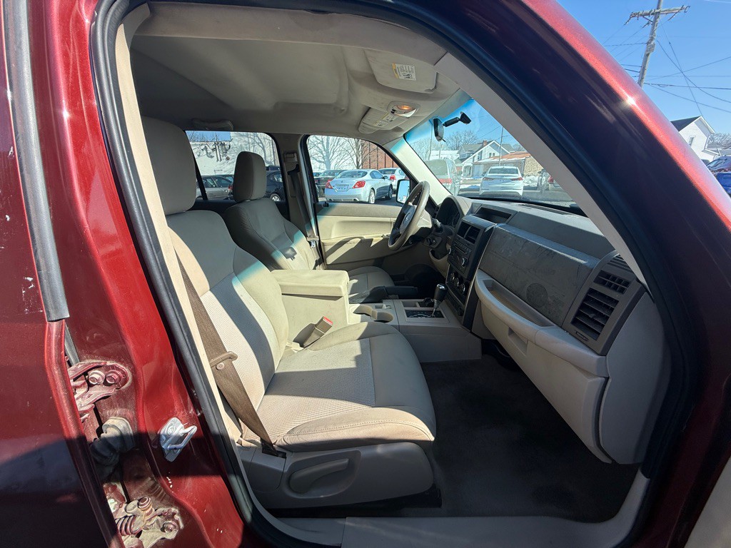 2008 Jeep Liberty Image 7