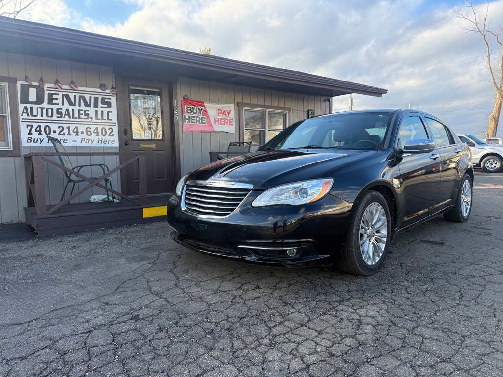 2012 Chrysler 200 Image 2