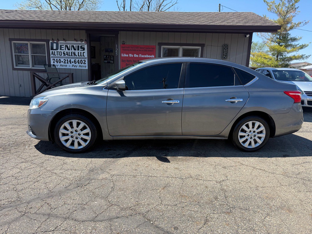 2017 Nissan Sentra Image 1
