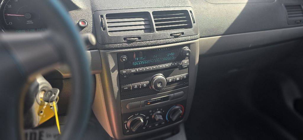 2009 Chevrolet Cobalt Image 11