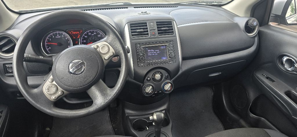 2013 Nissan Versa Image 8