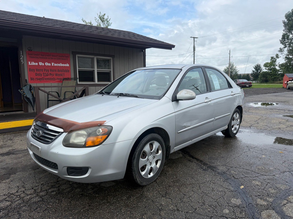 2009 Kia Spectra Image 2