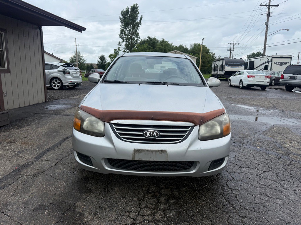2009 Kia Spectra Image 3