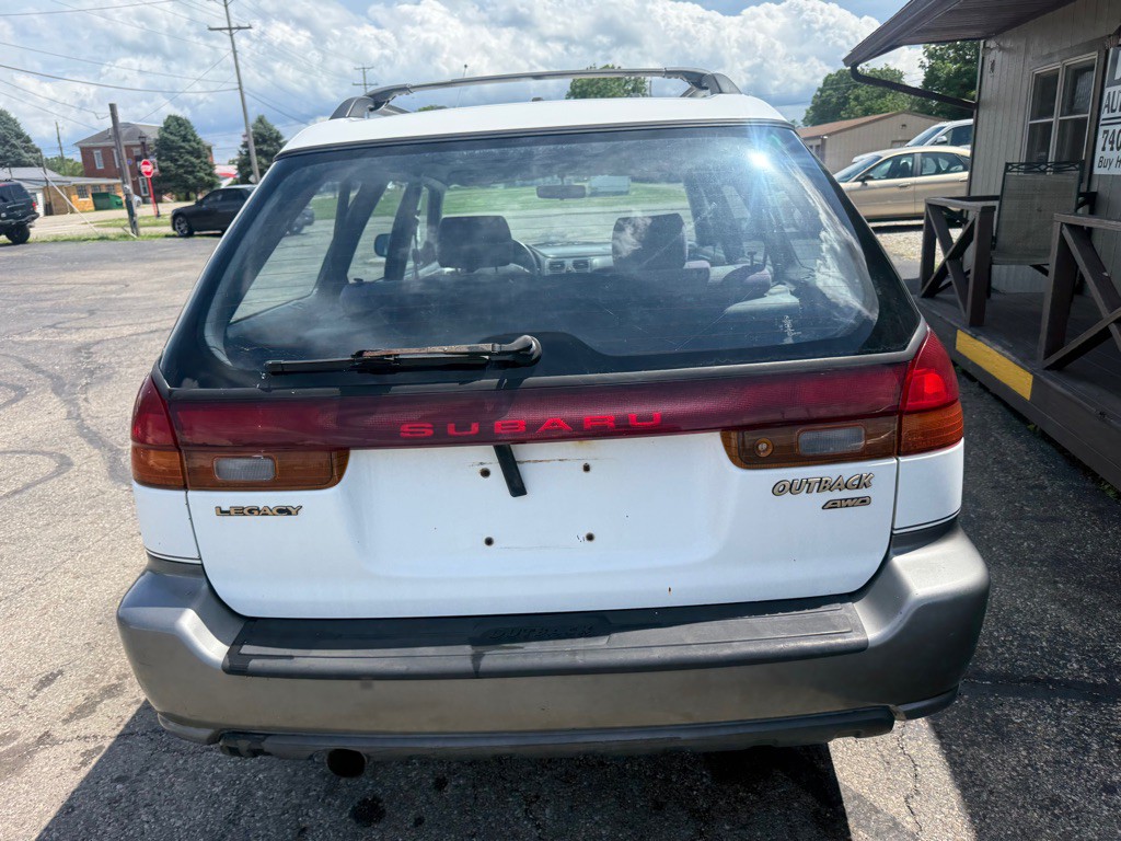 1997 Subaru Legacy Image 6