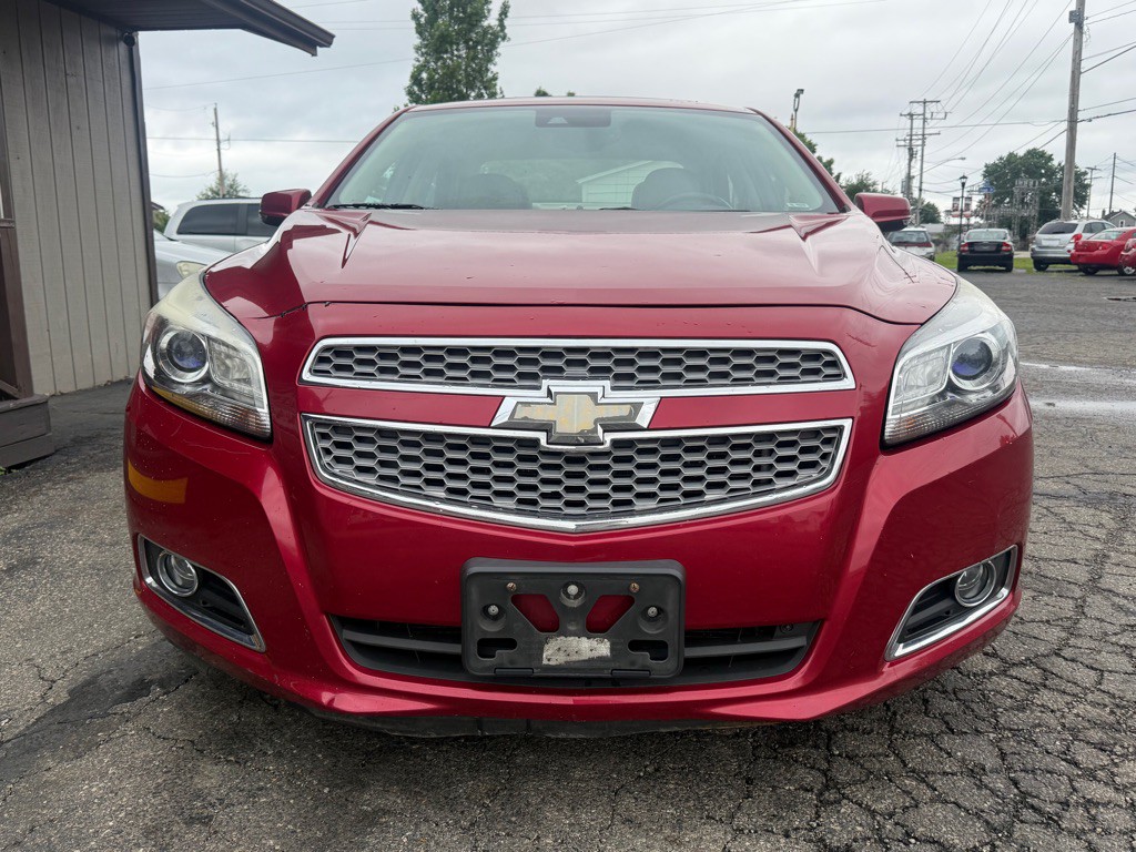 2013 Chevrolet Malibu Image 3