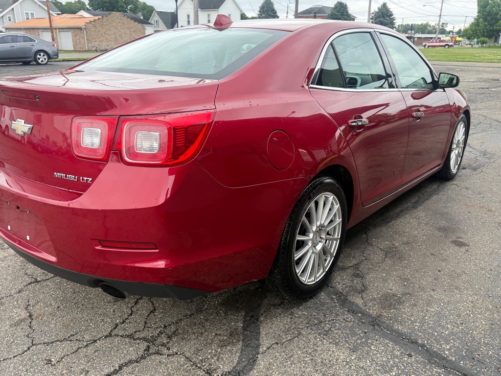2013 Chevrolet Malibu Image 5