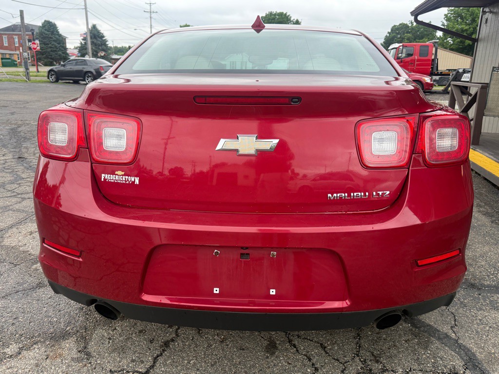 2013 Chevrolet Malibu Image 6