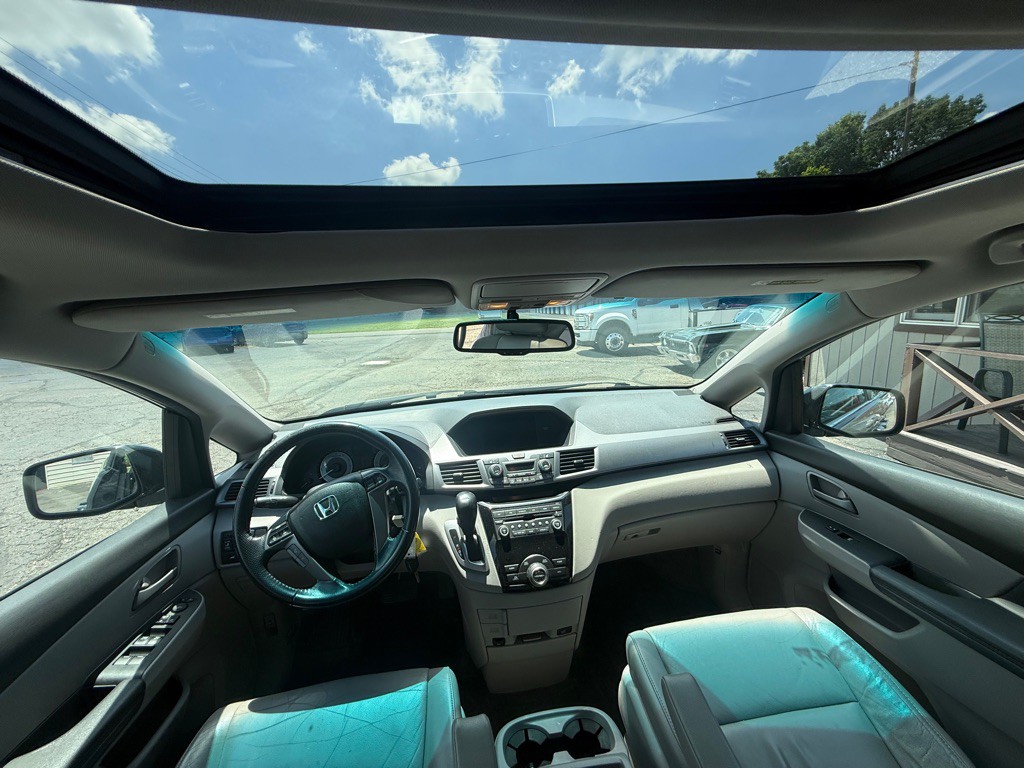 2012 Honda Odyssey Image 7