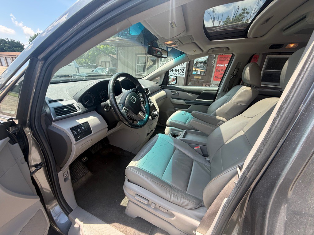 2012 Honda Odyssey Image 11