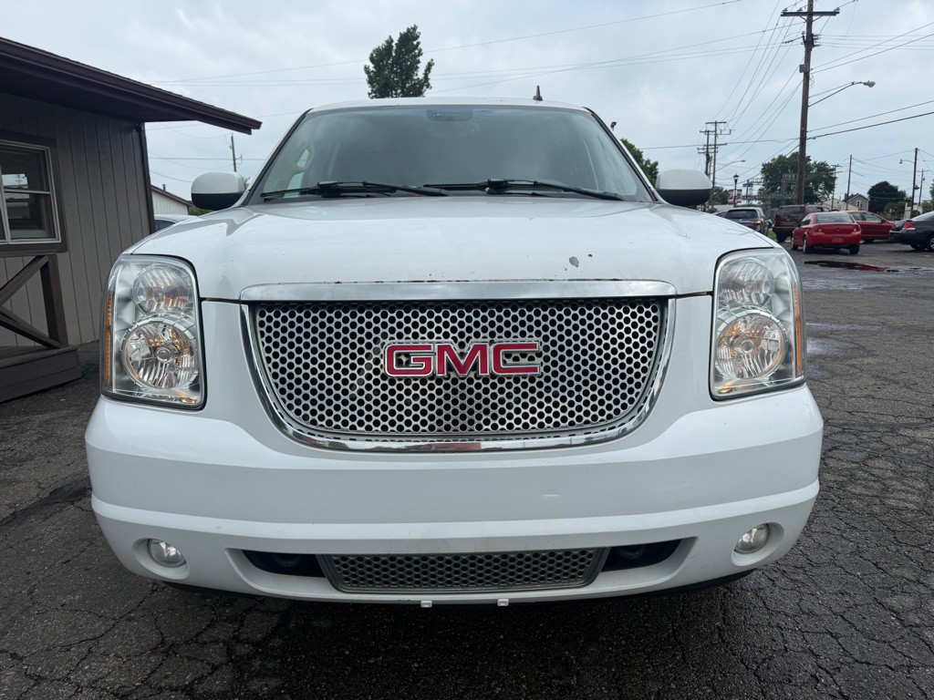 2007 GMC Yukon Image 3