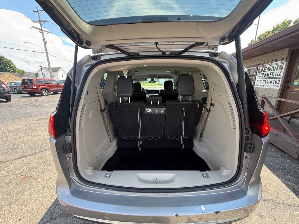 2017 Chrysler Pacifica Image 10