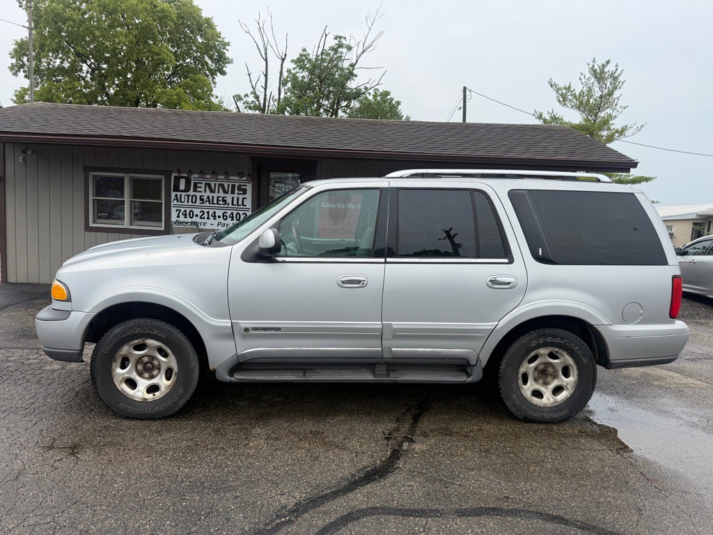 1998 Lincoln Navigator Image 1