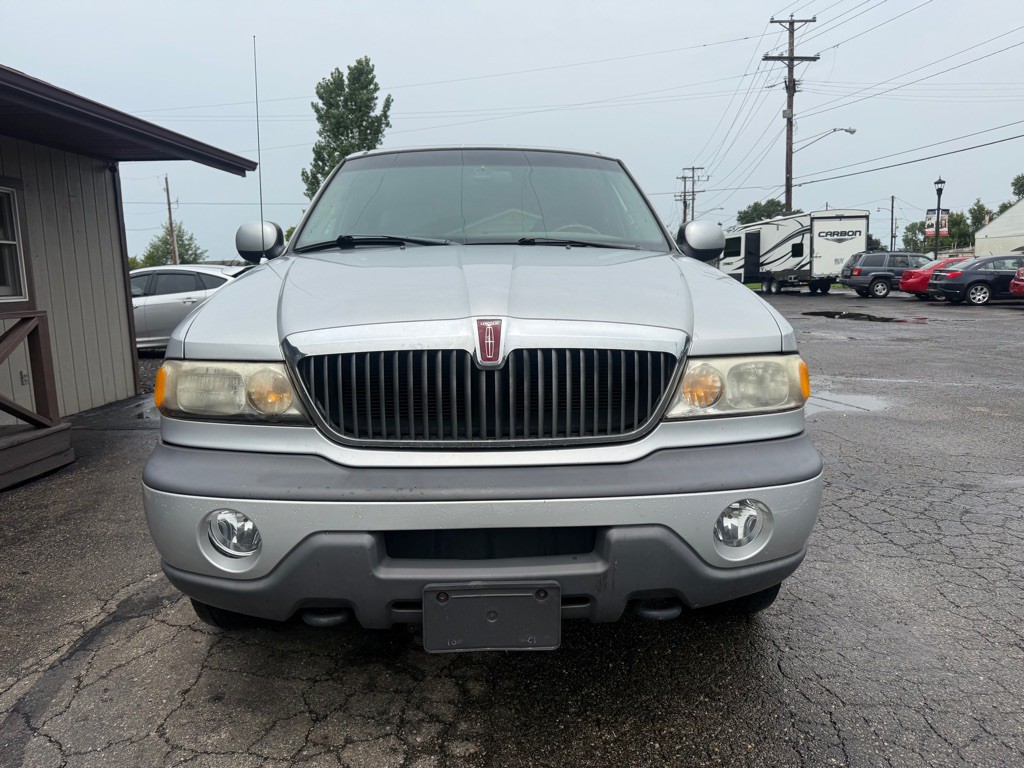 1998 Lincoln Navigator Image 3