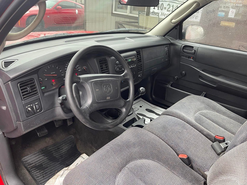 2004 Dodge Dakota Image 5
