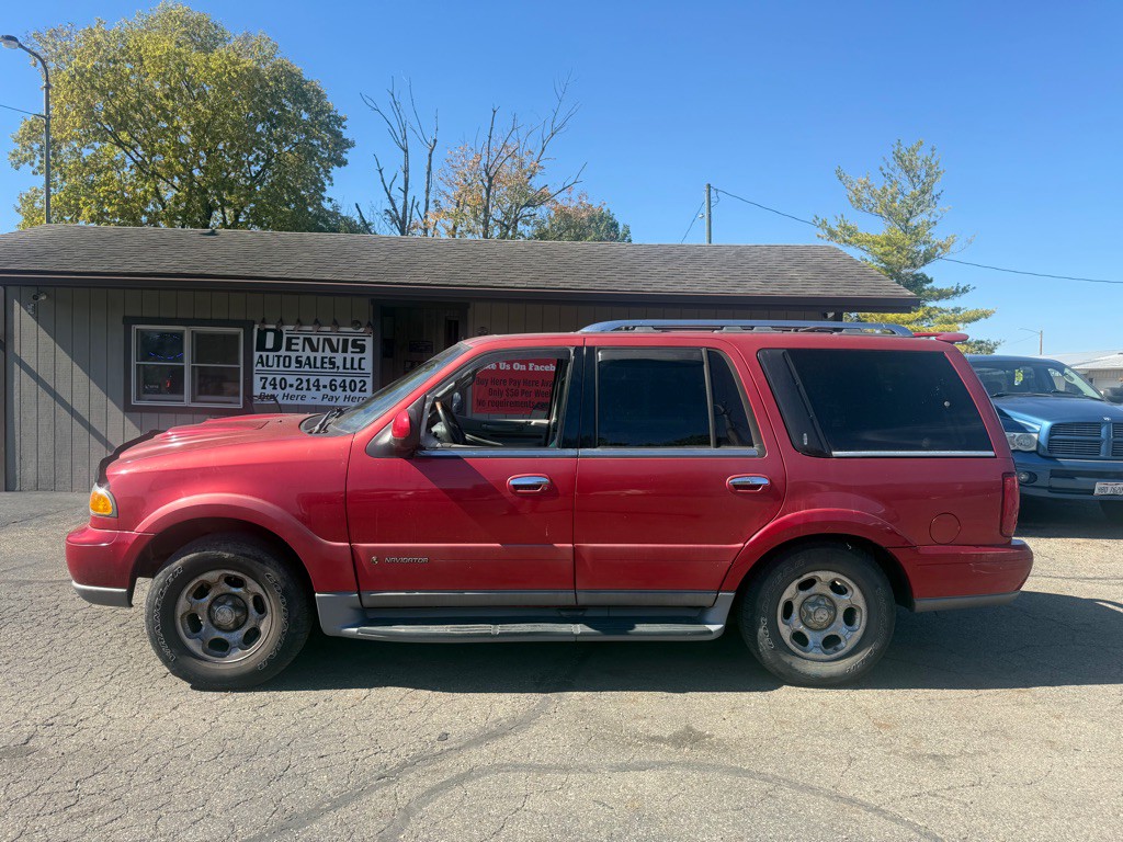 2002 Lincoln Navigator Image 1