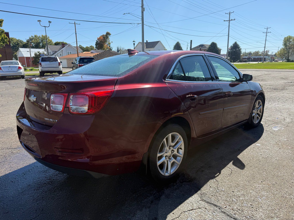2015 Chevrolet Malibu Image 5
