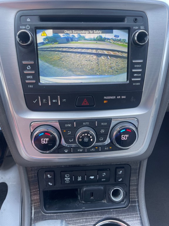2016 GMC Acadia Image 9