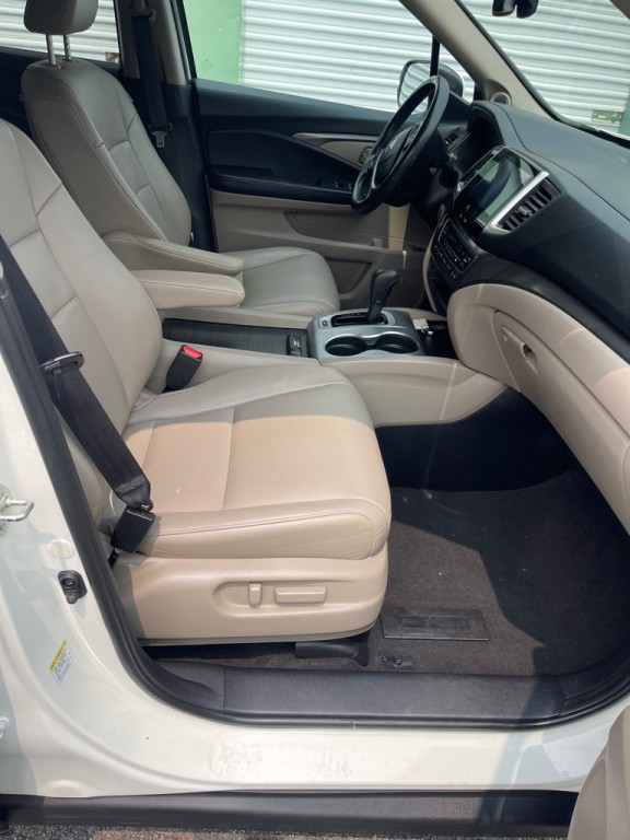 2016 Honda Pilot Image 9