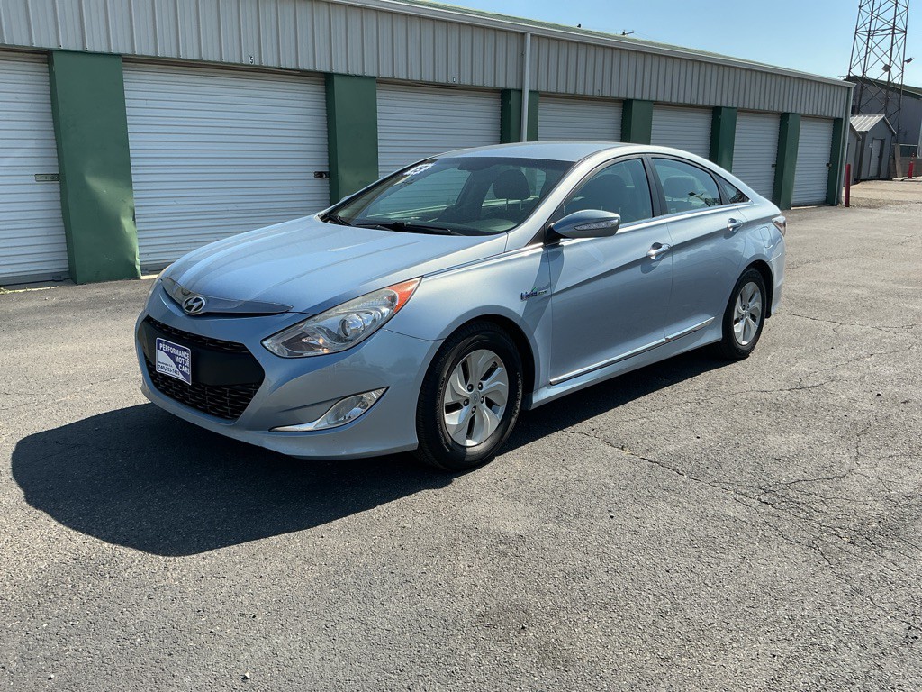 2015 Hyundai Sonata Image 2