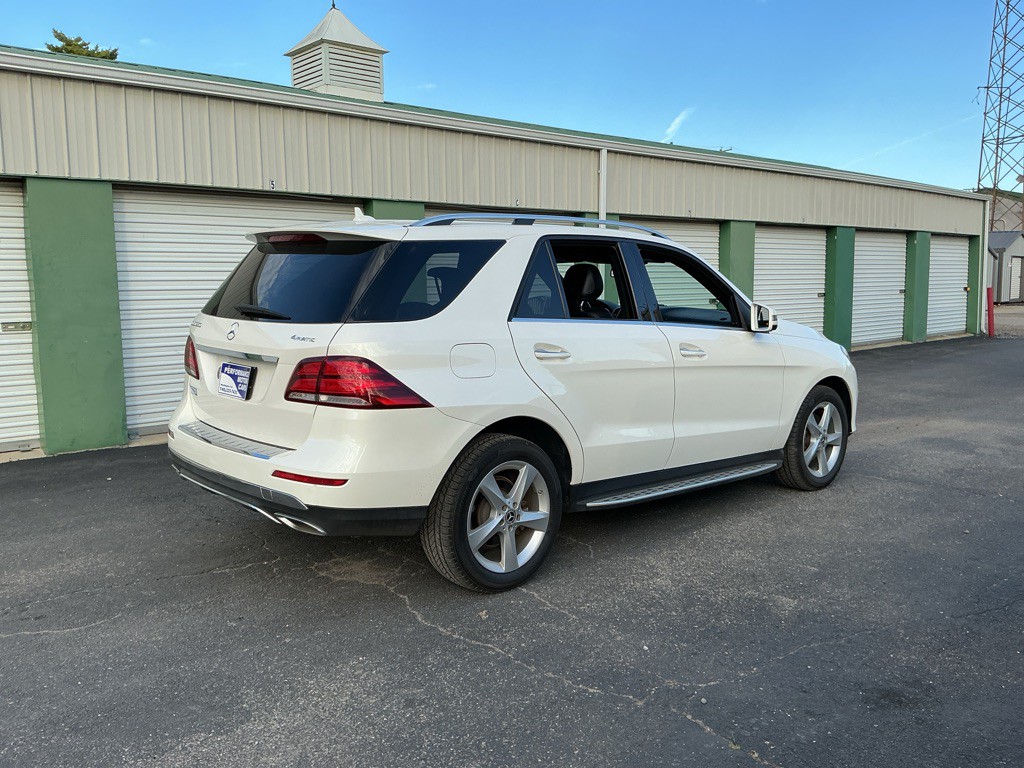 2017 Mercedes-Benz GLE-Class Image 3