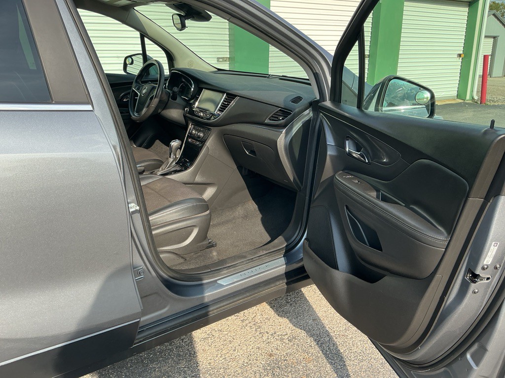 2019 Buick Enclave Image 3