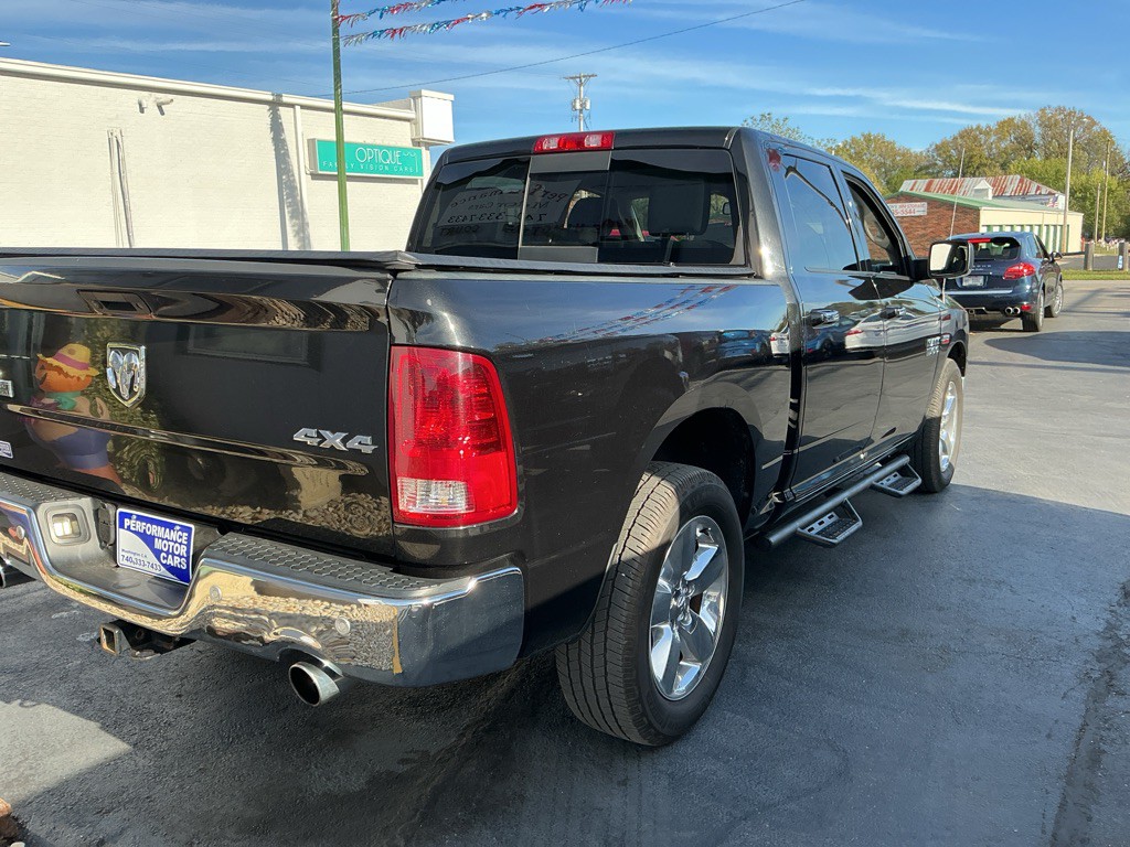 2017 RAM 1500 Image 3