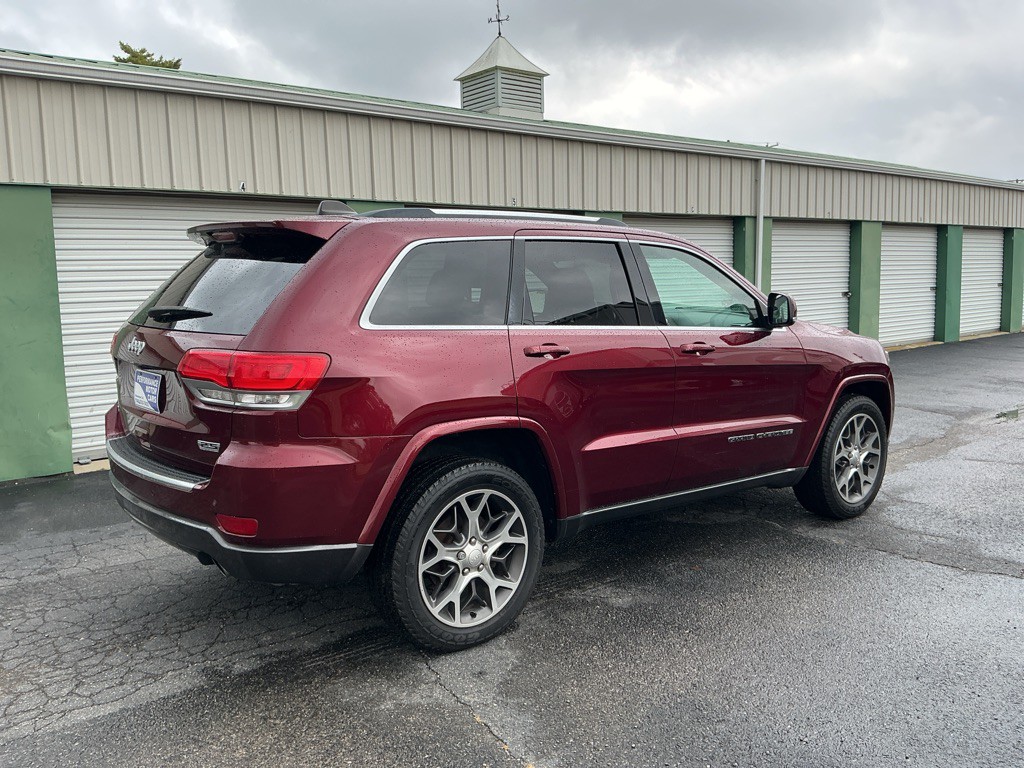 2018 Jeep Grand Cherokee Image 8