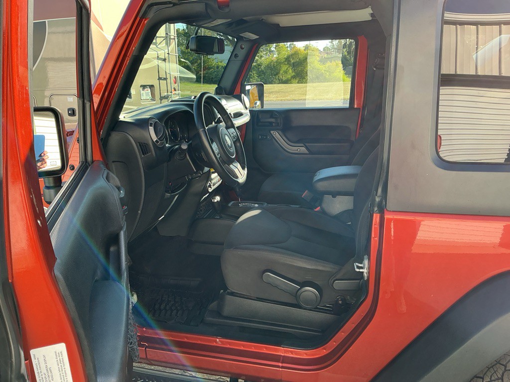 2014 Jeep Wrangler Image 5