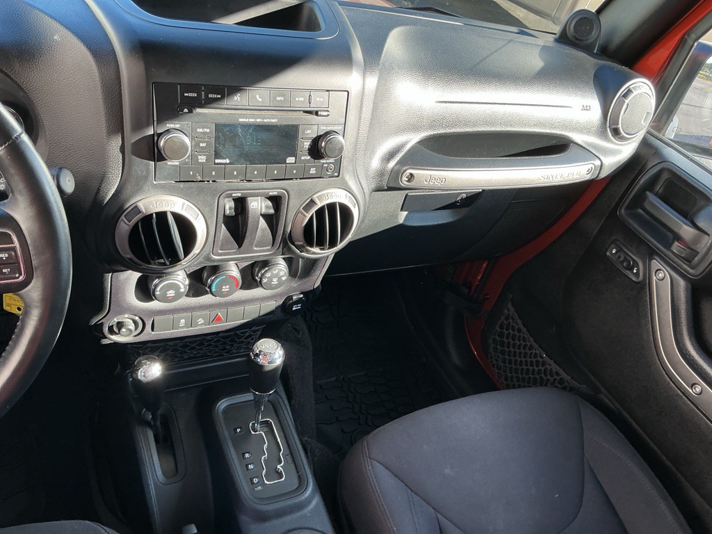 2014 Jeep Wrangler Image 8