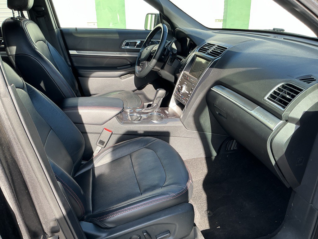 2019 Ford Explorer Image 9