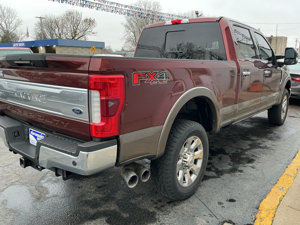 2017 Ford F-250 Image 2