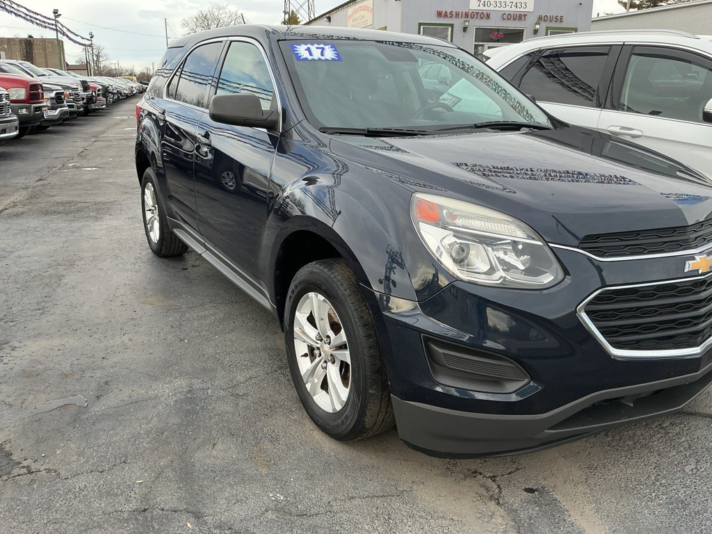 2017 Chevrolet Equinox Image 2