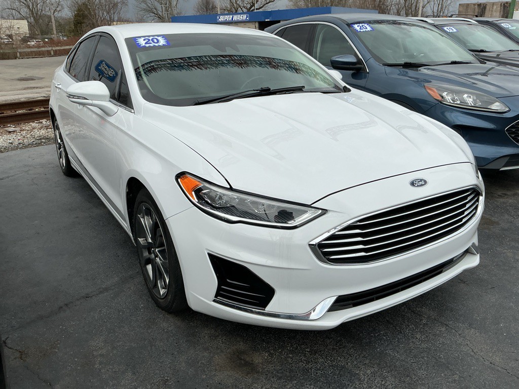 2020 Ford Fusion Image 2