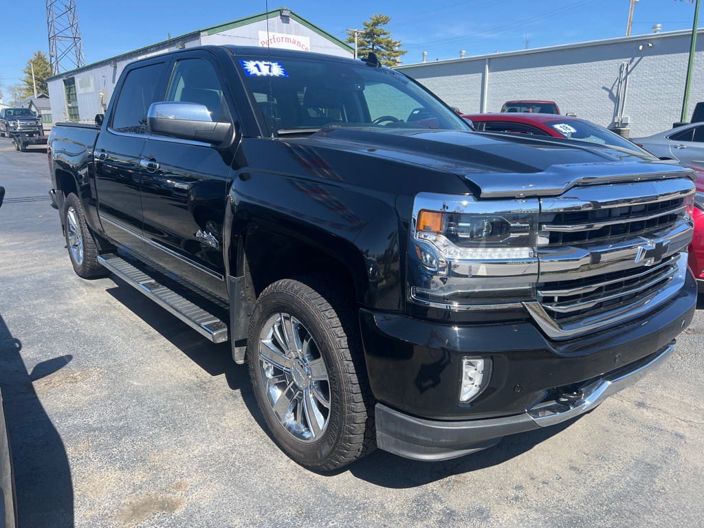 2017 Chevrolet Silverado 1500 Image 2
