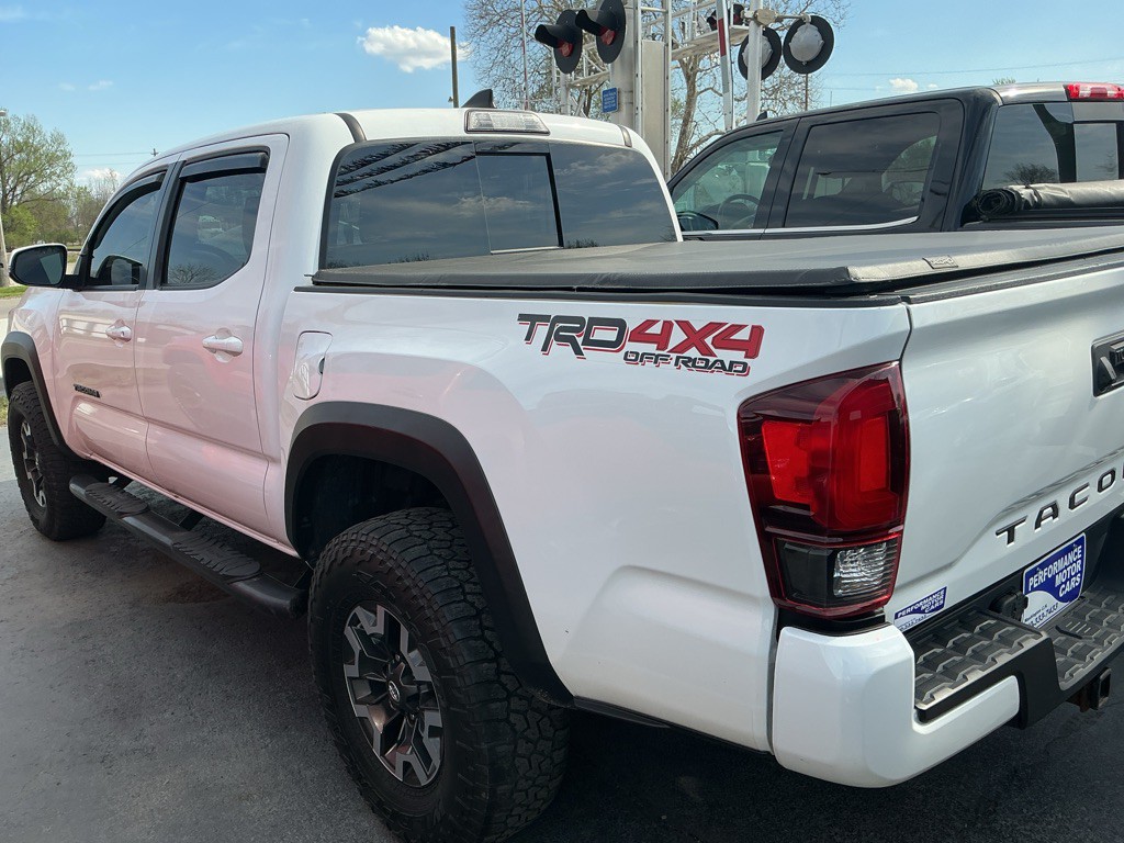 2019 Toyota Tacoma Image 4