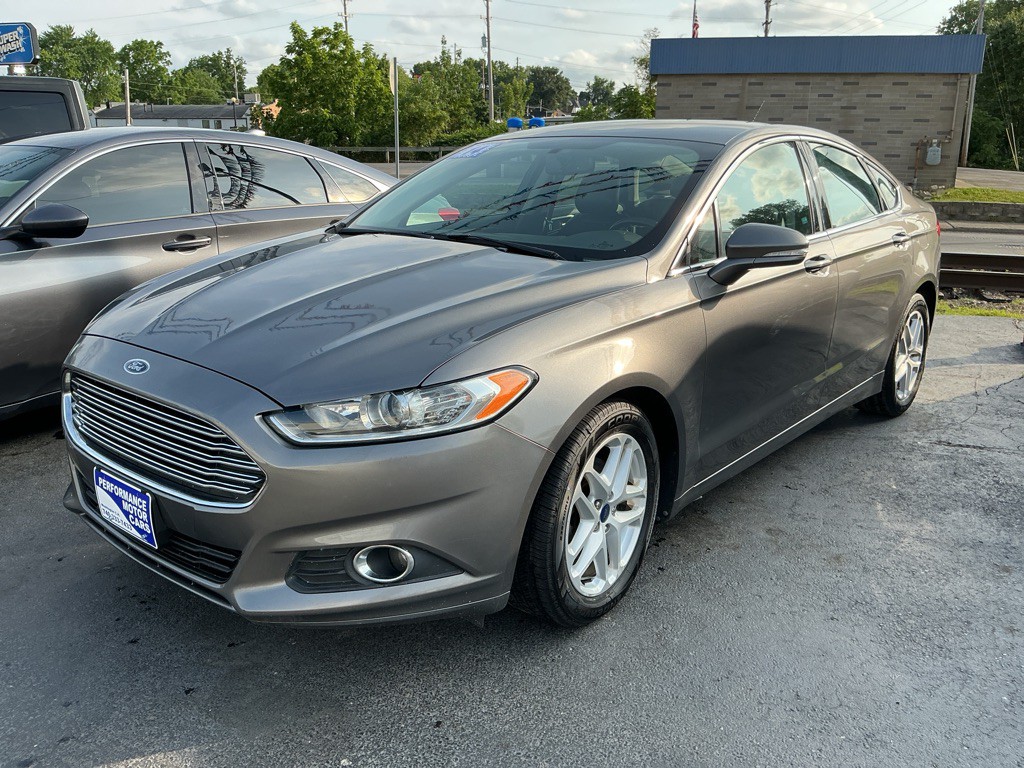 2014 Ford Fusion SE