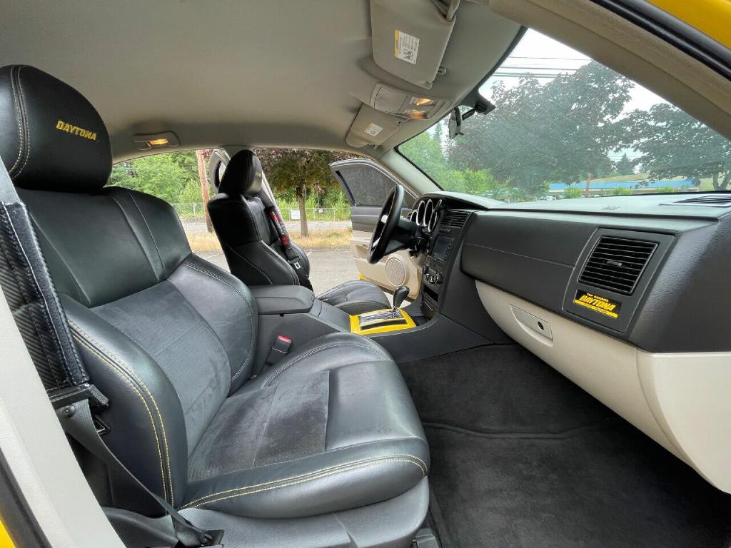 2006 Dodge Charger Image 28