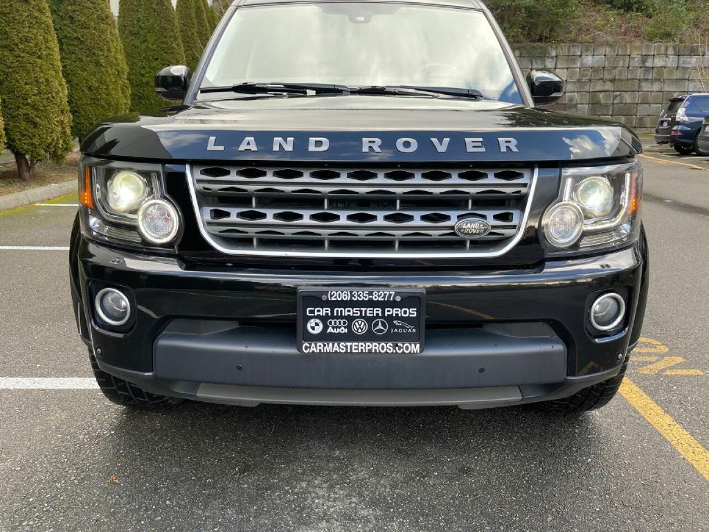 2016 Land Rover LR4 Image 2