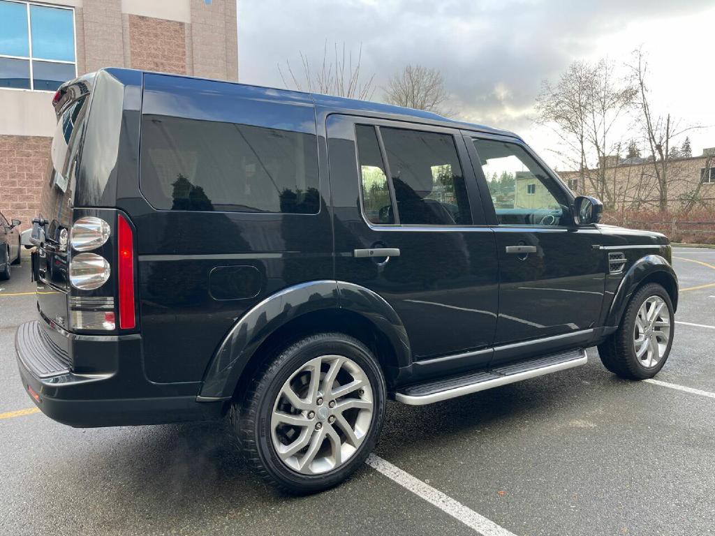 2016 Land Rover LR4 Image 9
