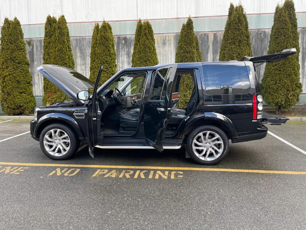 2016 Land Rover LR4 Image 32