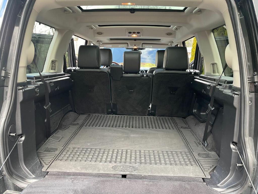 2016 Land Rover LR4 Image 36