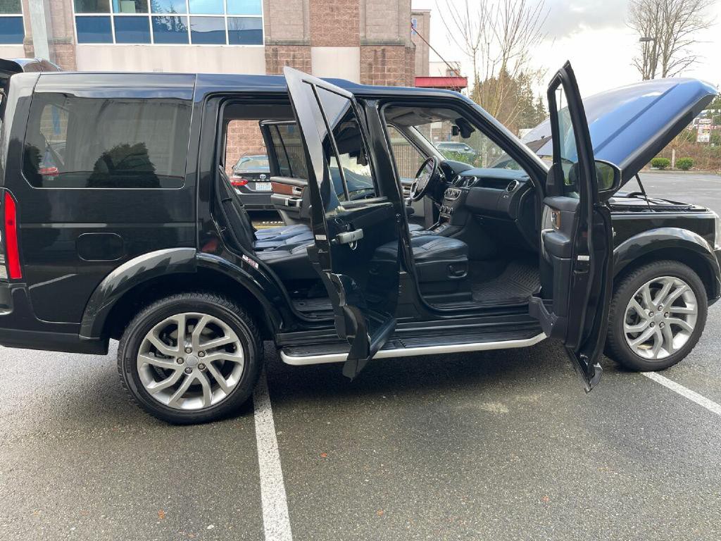 2016 Land Rover LR4 Image 39