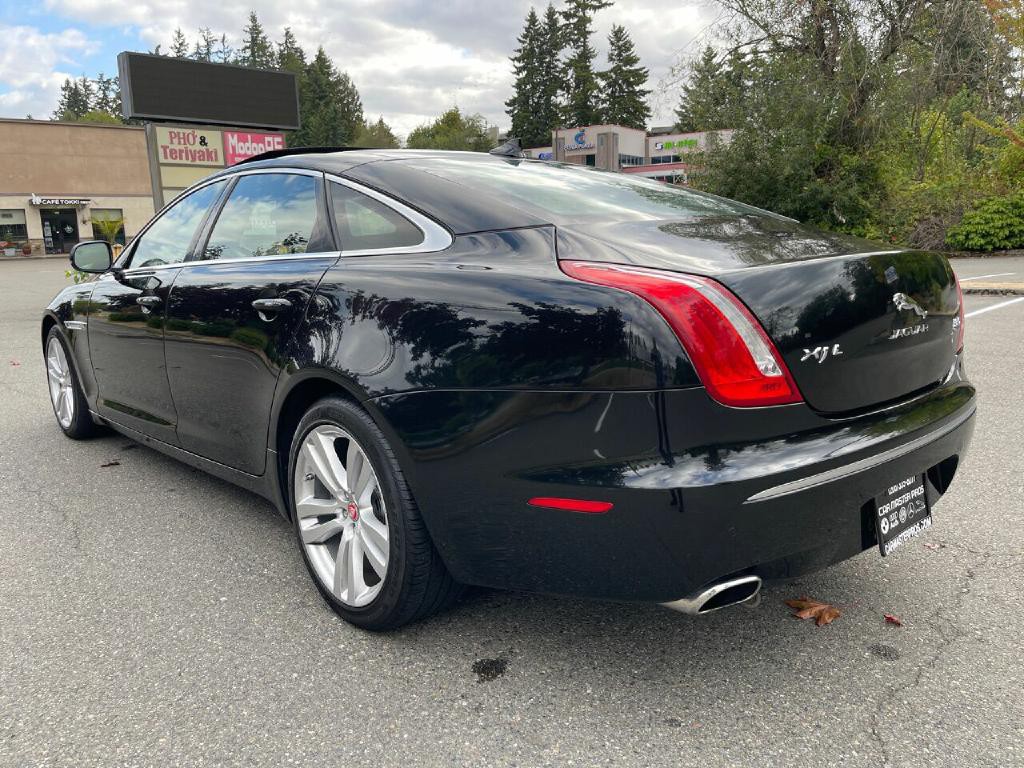 2014 Jaguar XJ Image 21